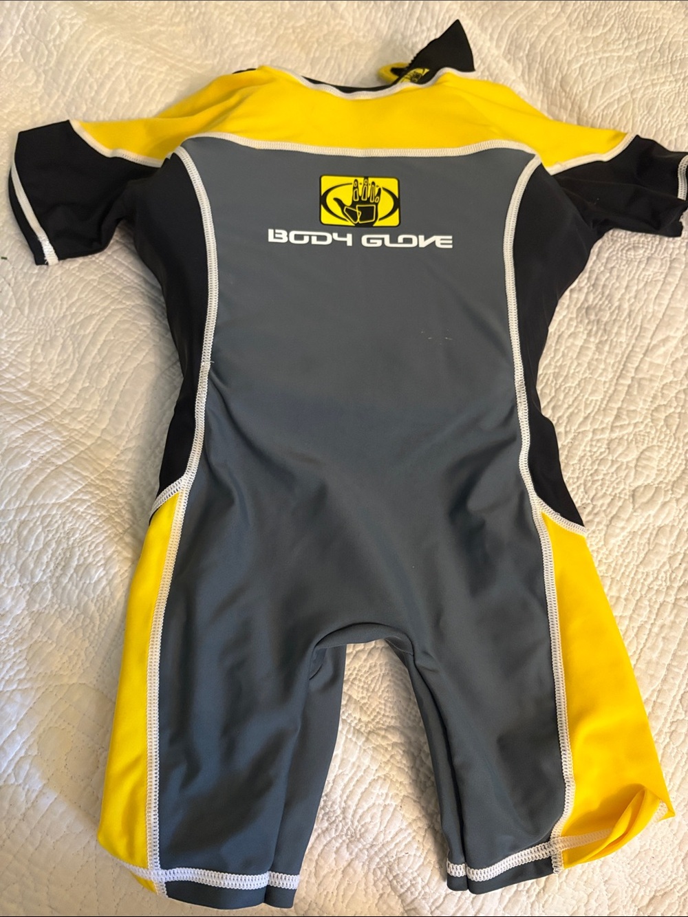 Body Glove Kids Short Sleeve Rashguard Swimsuit - Gray, Yellow & Black